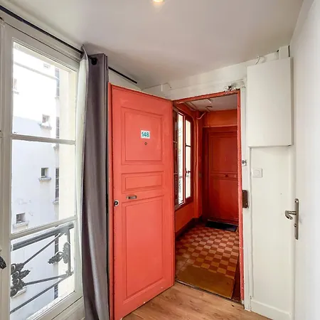 08 - Faubourg Lejlighed *